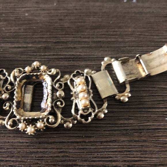 Vintage Gold & purple linked bracelet (tiny Flaw) - Picture 3 of 3